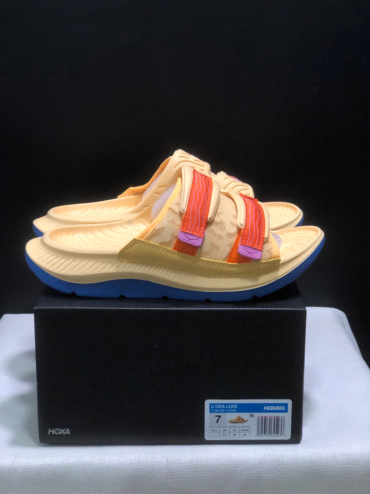 WTAPS x HOKA ONE ONE ORA Luxe